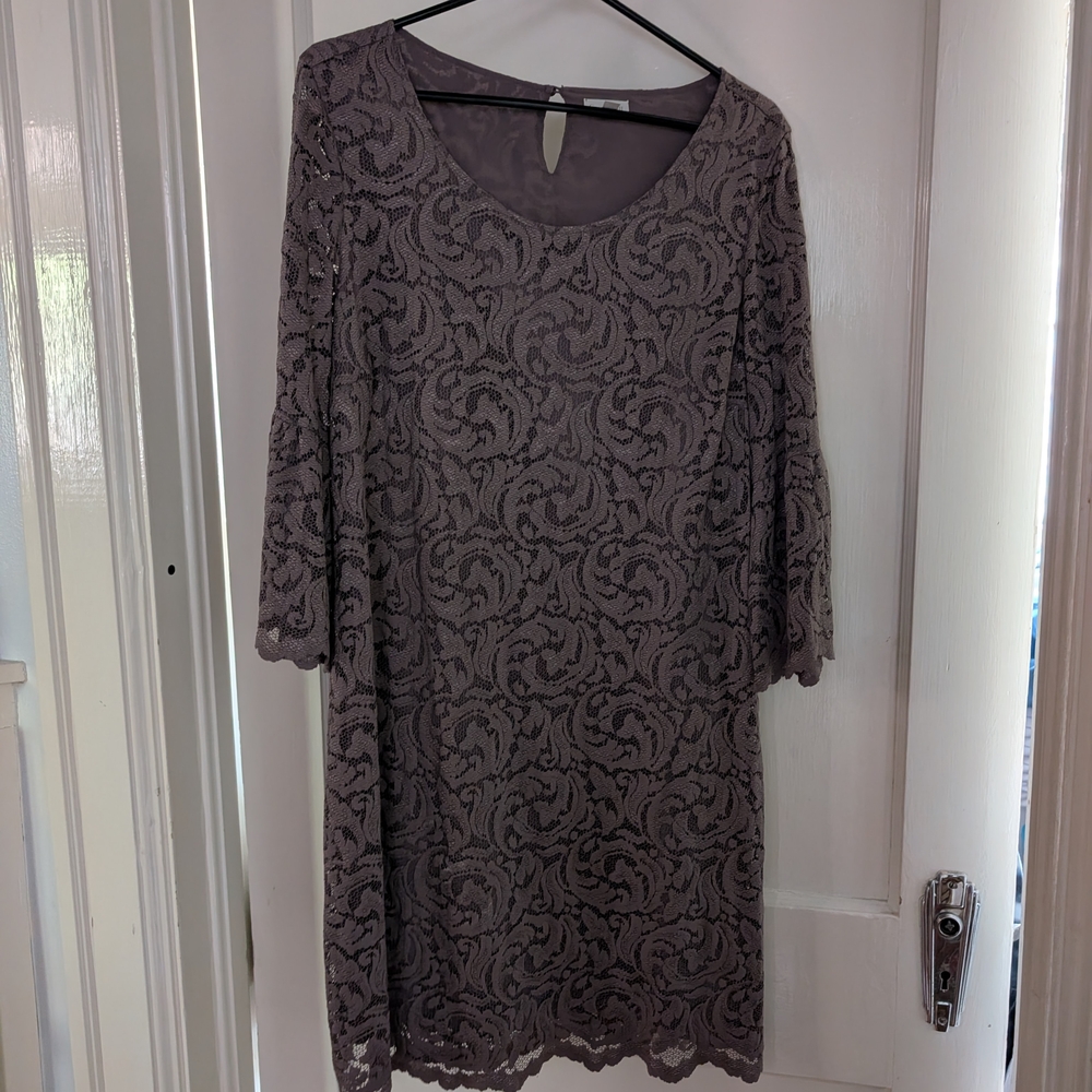 Garnet Hill Long Sleeve Lace Dress in Gray
